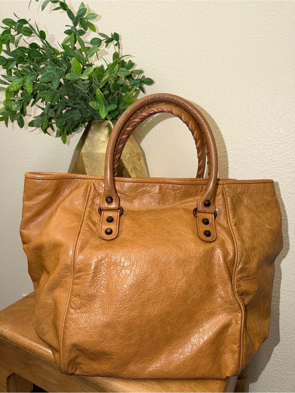 BALENCIAGA Tan Leather Sunday Bag - Picture 2 of 16